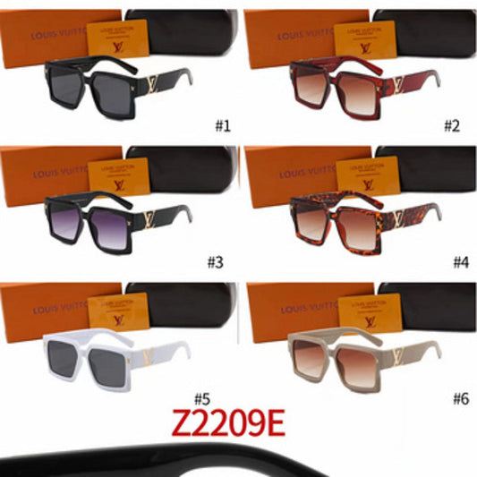 2209  Sunglasses with box