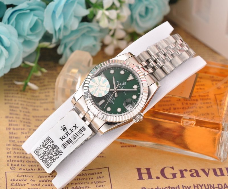 WC15 Electronics watch AAA 32MM  women Watch