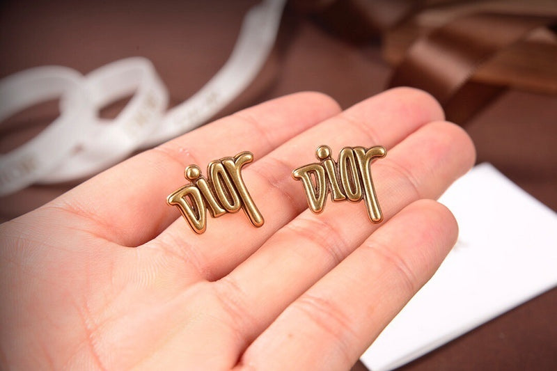 DE79 gold-plated earrings women's jewelry