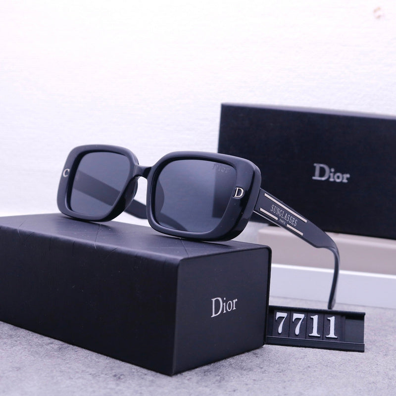 7711 Sunglasses with box