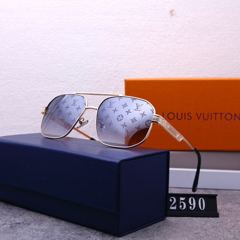 2590   Sunglasses with box