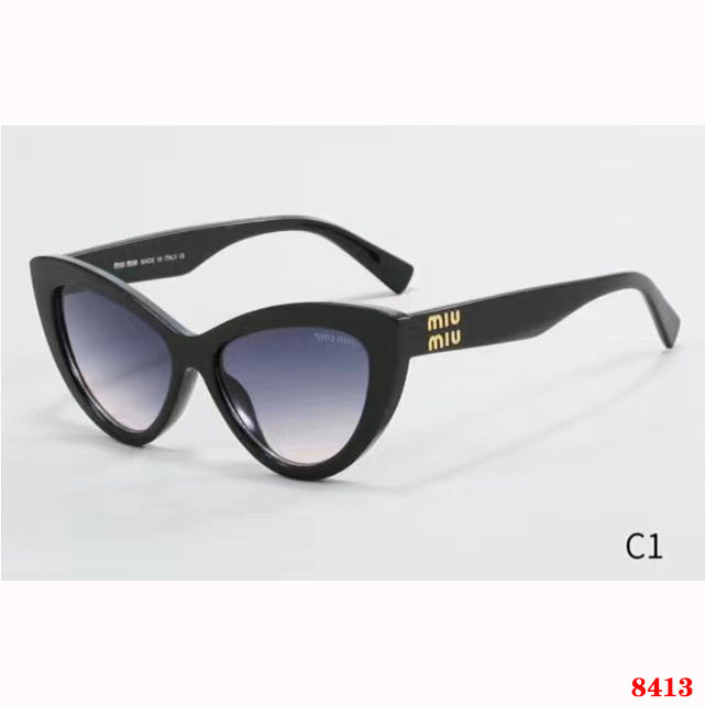 8413  Sunglasses with box