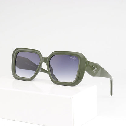 8408 Sunglasses with box