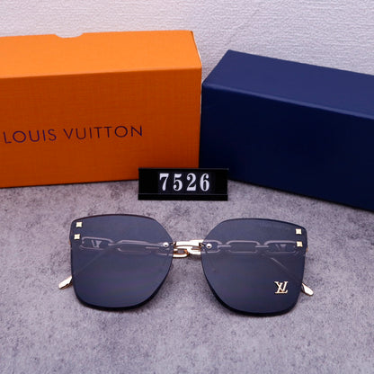 7526  Sunglasses with box