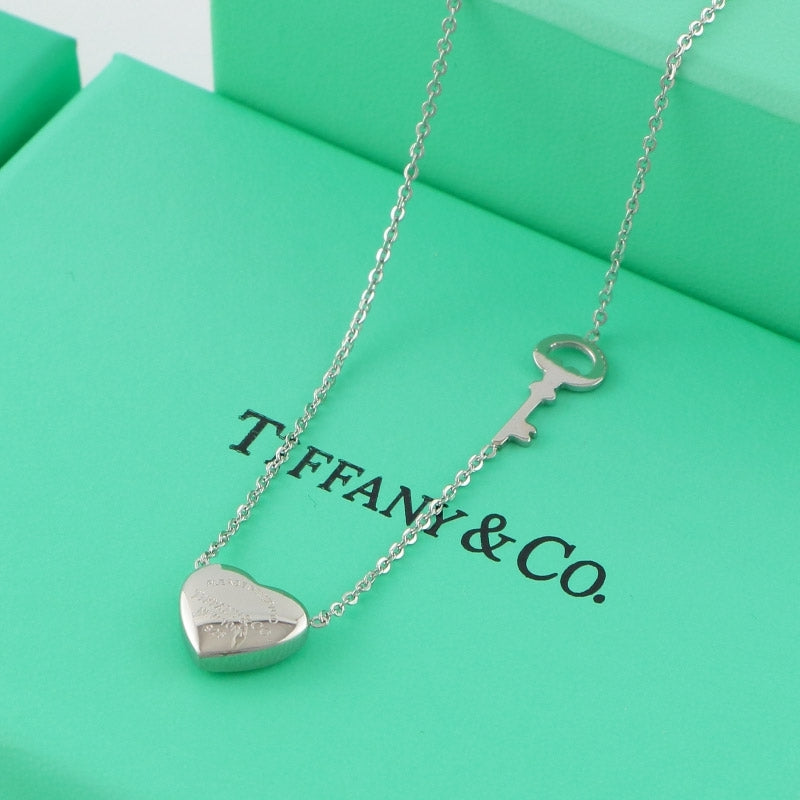 TN75  18k rose gold plated European and American short chain girl heart three-dimensional pendant key necklace   Jewelry