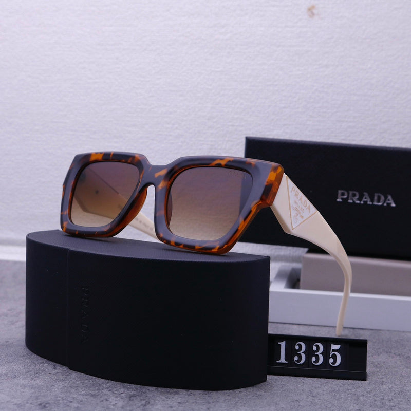 1335 Sunglasses with box