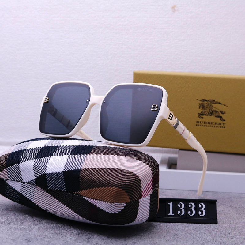 1333  Sunglasses with box