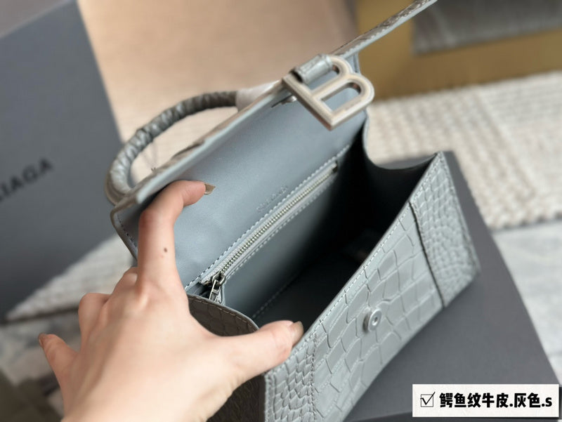 ABP16 High quality Leather 23-15CM Bag with Box