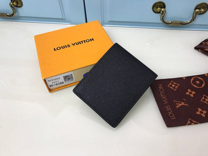 LLP8 leather V wallet 12x9cm leather bag with box