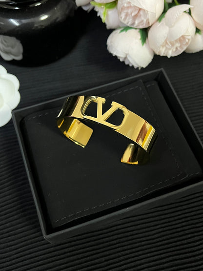 S382  Fashion bracelet jewelry