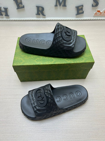 YGS5 Slipper Size 38-45 Shoes with box