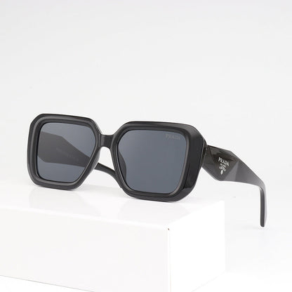 8408 Sunglasses with box