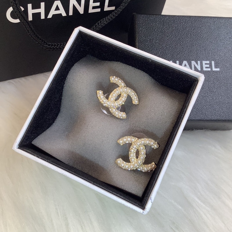 CHE114 Classic women earrings CC letters  Jewelry