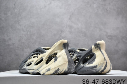 BYS16 Couples Yeezy shoes 36-46 with box