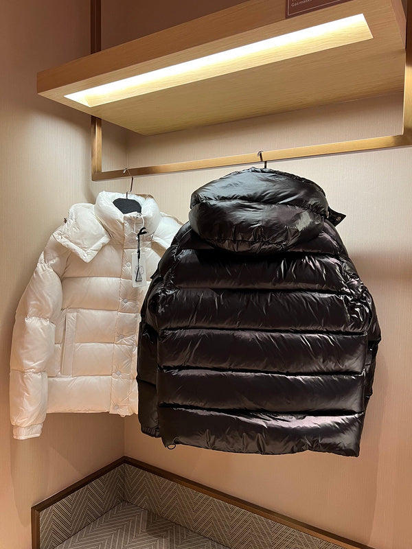 MKC50  Men's and women's down jackets