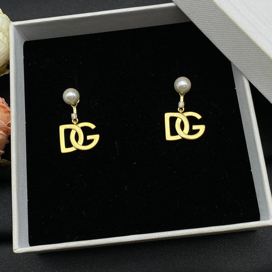 DGE5  Woman fashion alloy earrings  Jewelry