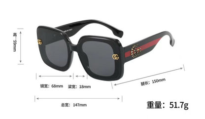 1611 Sunglasses with box