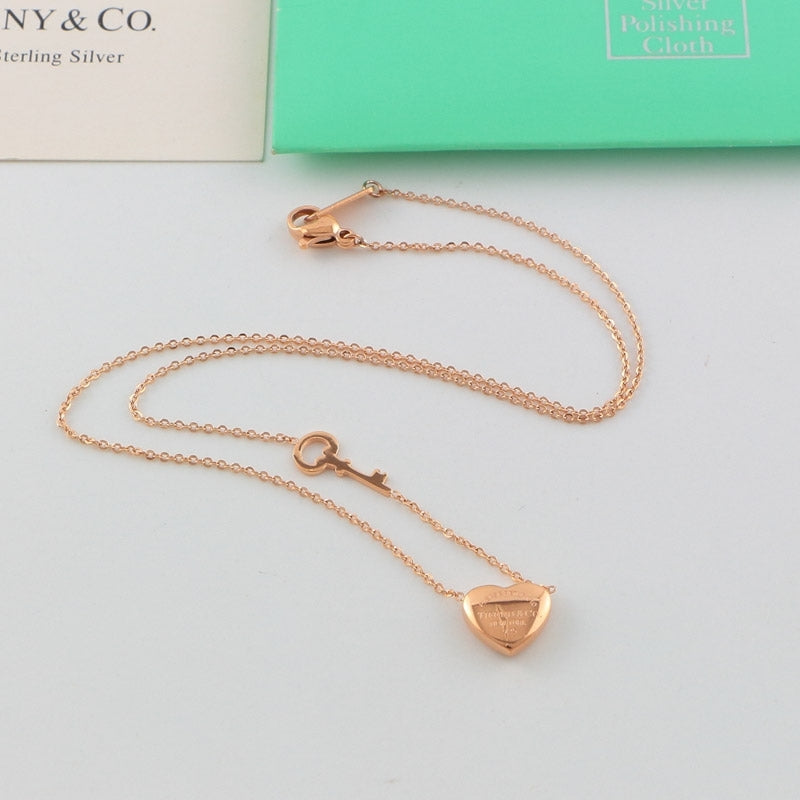 TN75  18k rose gold plated European and American short chain girl heart three-dimensional pendant key necklace   Jewelry