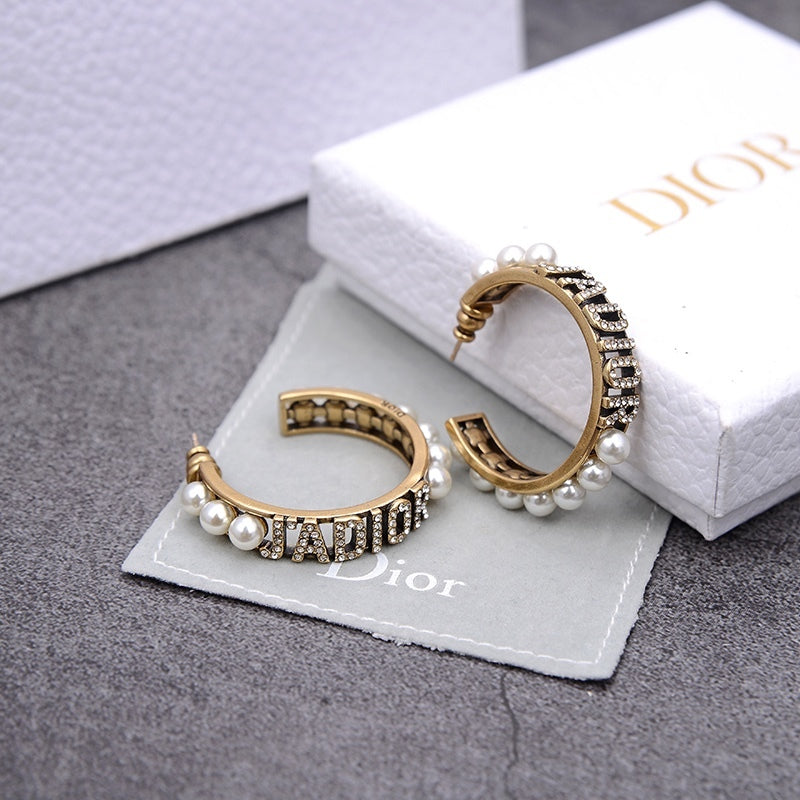 DE81 Classic  women earrings  Jewelry