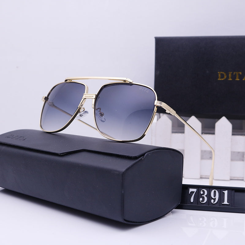 7391 Sunglasses with box