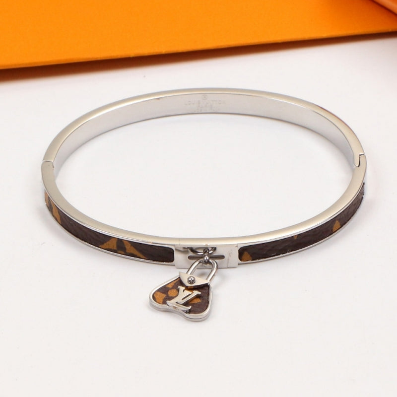 LVB104 Bracelet jewelry bangle