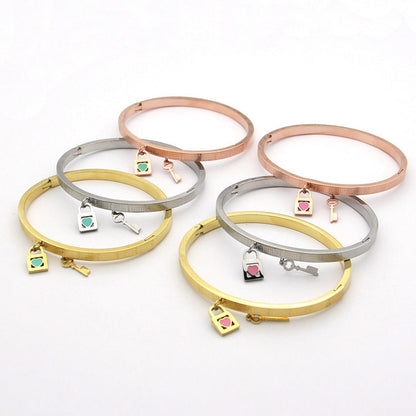 TB07    Lock Key Heart Oil Drop Bracelet Jewelry