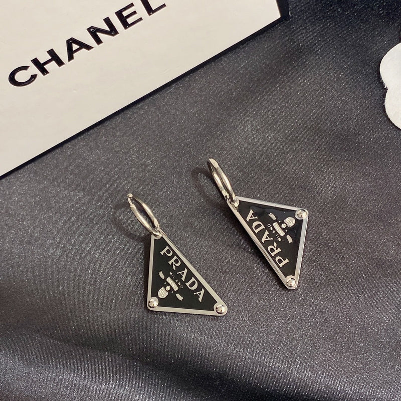 A702  Women's classic triangle earring jewelry