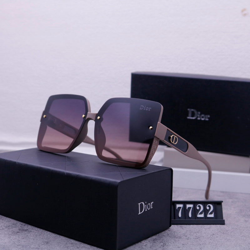 7722 Sunglasses with box