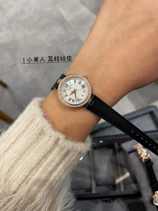 TW1   Women's lychee leather watch, the whole is very simple