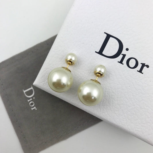 DIE30   Women's new fashion stud earrings  Jewelry