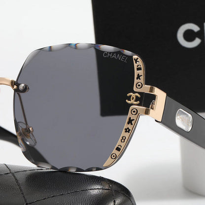 58144 Sunglasses with box