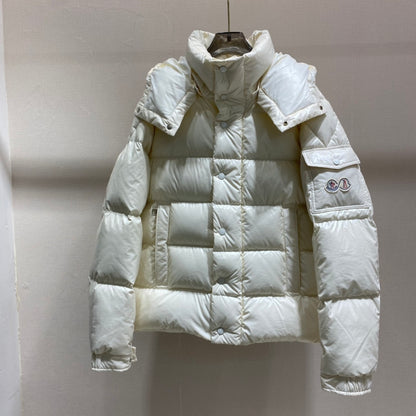 025016  Men's and women's down jackets