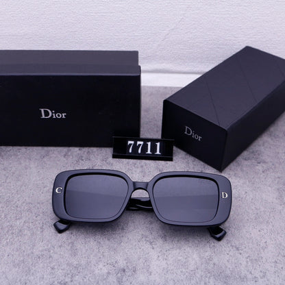 7711 Sunglasses with box