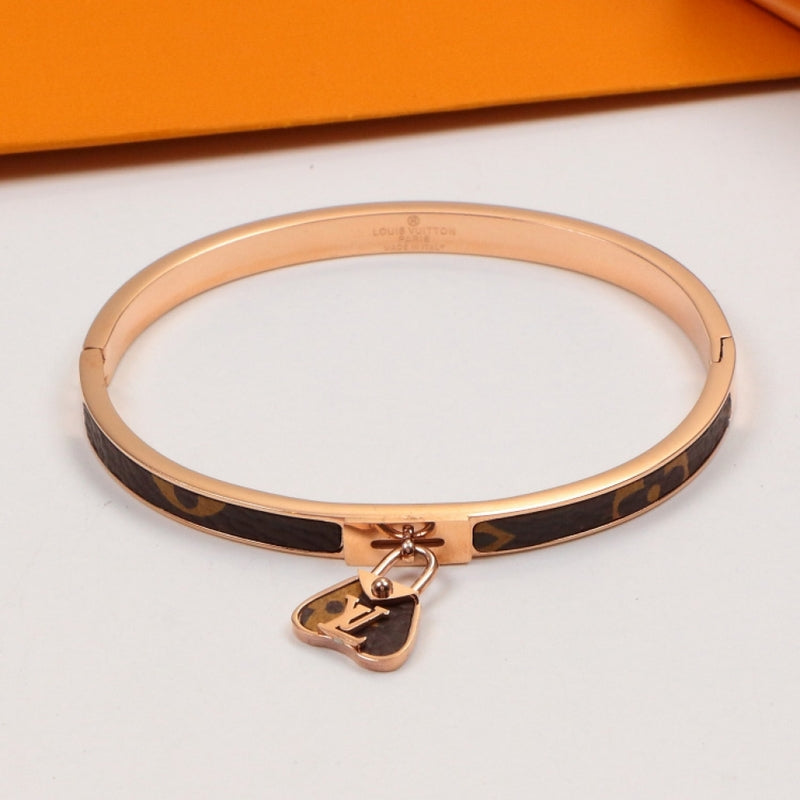 LVB104 Bracelet jewelry bangle