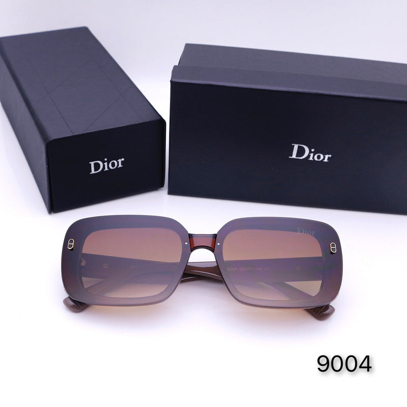 9004  Sunglasses With box