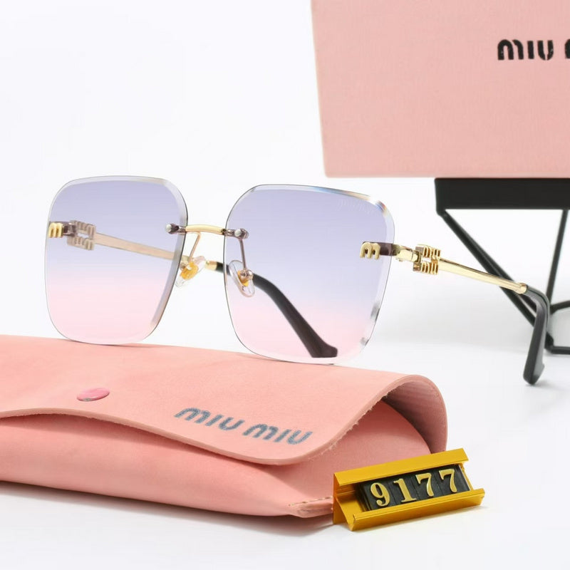 9177  Sunglasses with box