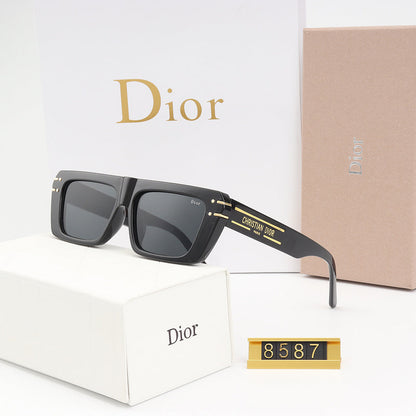 8587 Sunglasses with box