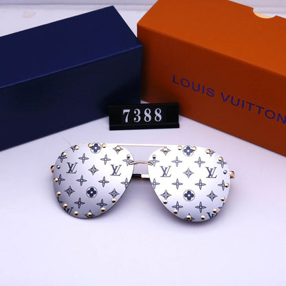 7388 Sunglasses with box