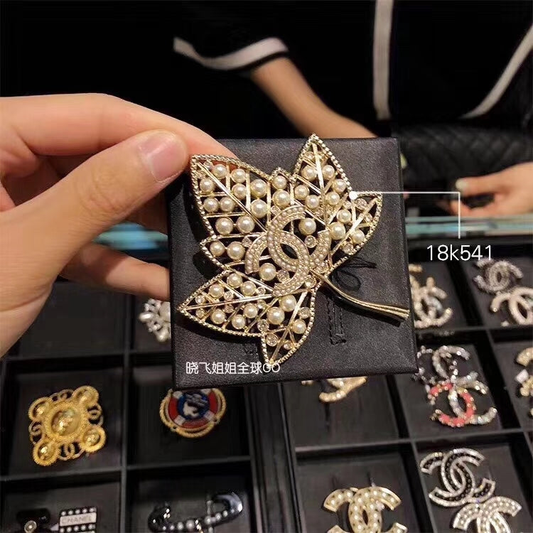 CHX37  women brooch gold-plated jewelry