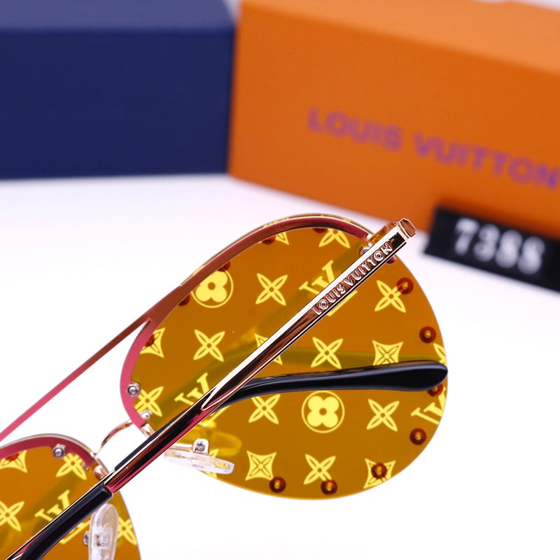 7388 Sunglasses with box