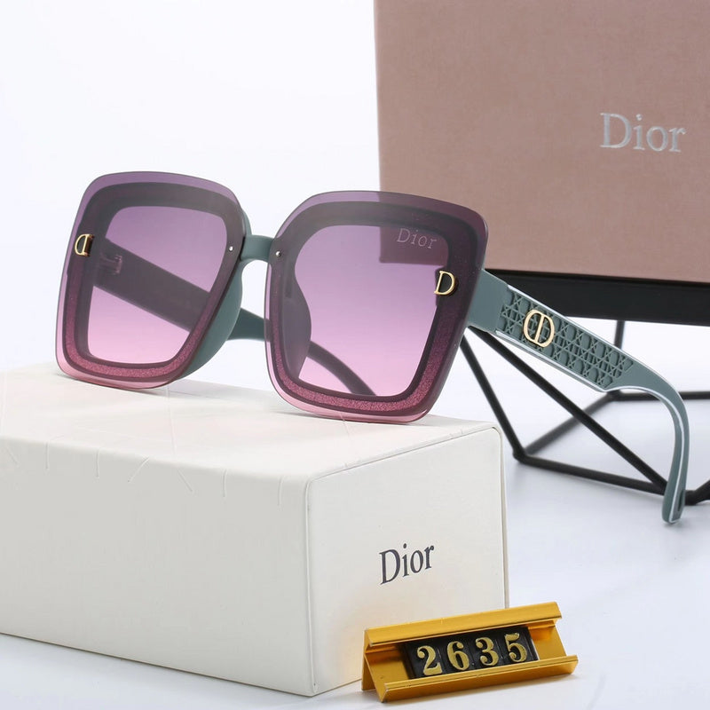 2635  Sunglasses with box