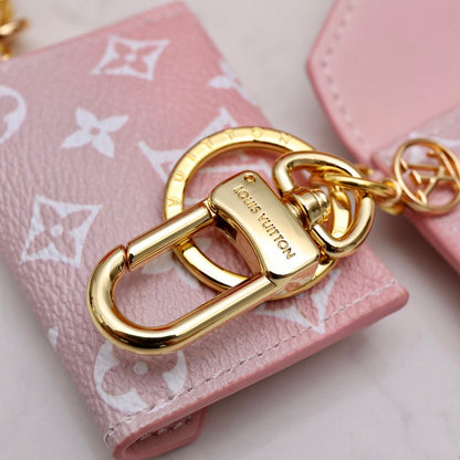 LKE7 Fashion  pink keychain popular accessories