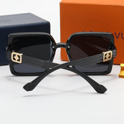 2806 Sunglasses with box