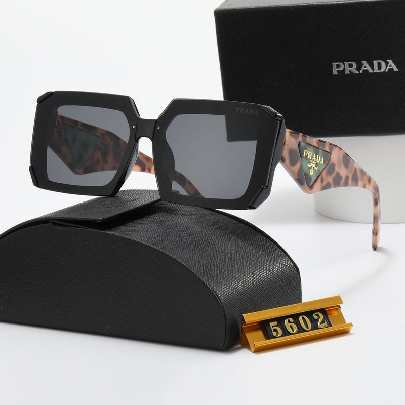 5602 Sunglasses with box