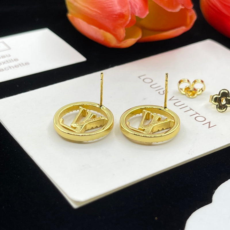 LVE45   Woman fashion alloy earrings   Jewelry