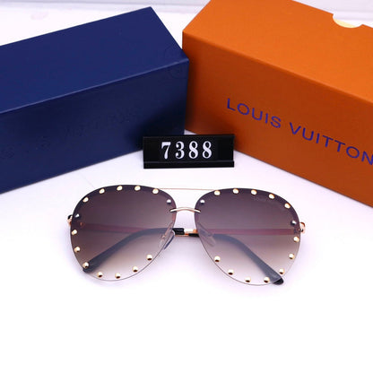 7388 Sunglasses with box