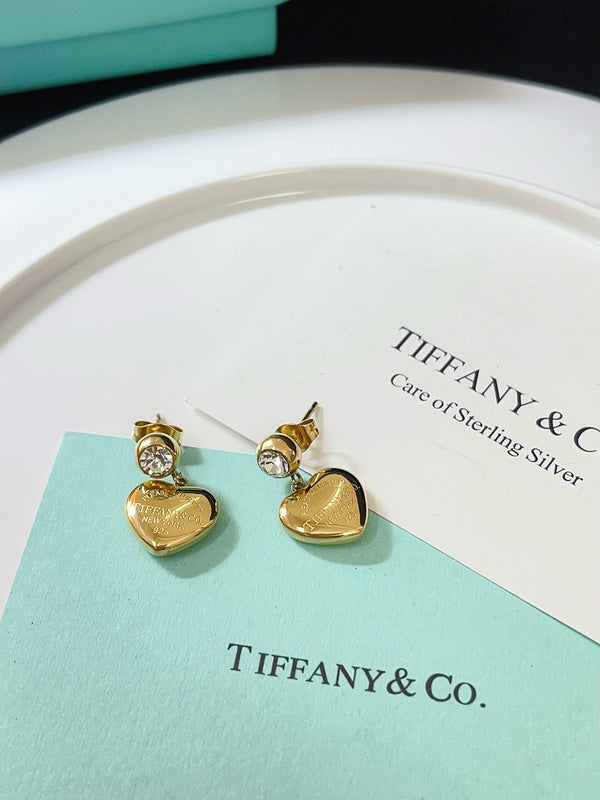 A1005  Heart-shaped diamond earring jewelry