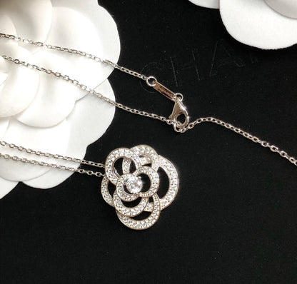 CHN82 Hollow full diamond camellia necklace  Jewelry