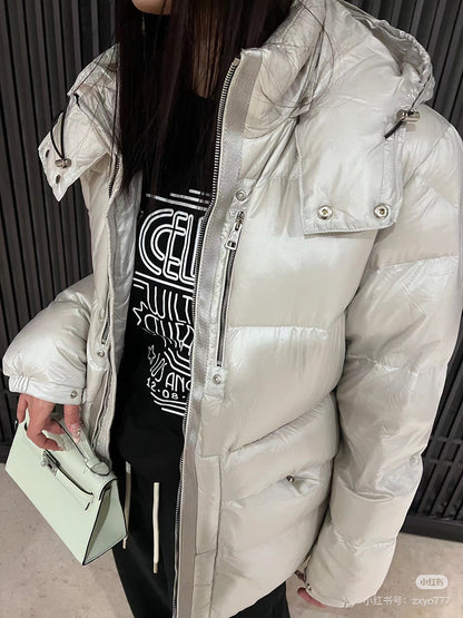 042090   Men's and women's winter down jackets