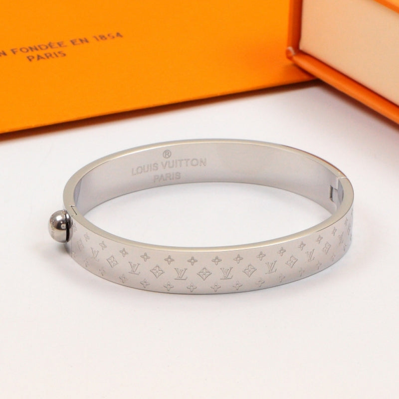 LVB50 Bangle Jewelry Size about 17cm 316L steel high quality products